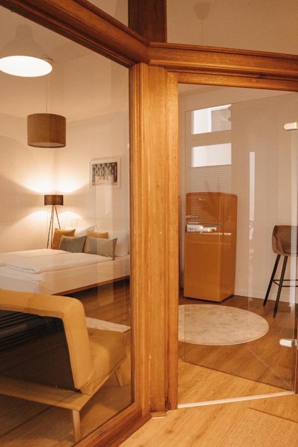 Studio Apartment Im Zentrum Mit Parkplatz & Neuem Badezimmer Magdeburg Exterior foto